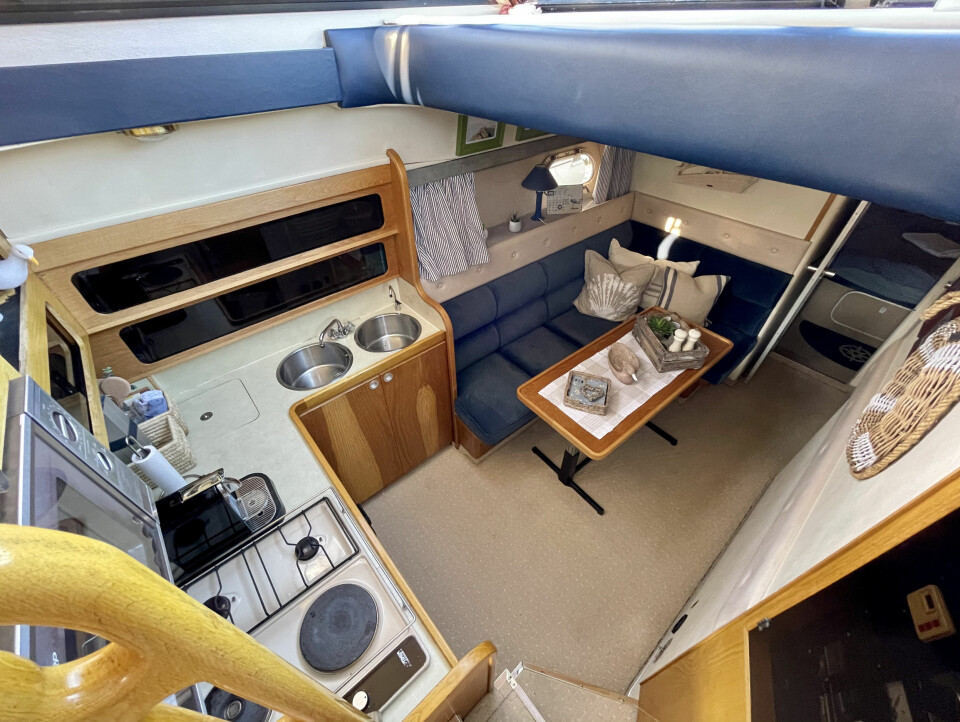 MIDDELHAVET: Typisk for båter bygget for Middelhavet, har 45-foteren bysse og spiseplass under dekk.