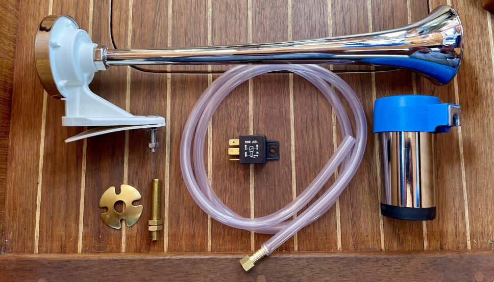 LUFT: Kompressorhornet MA1-C fra italienske Marco består av et trompethorn, en 12V kompressor, slange og et relé. Bryter må suppleres i tillegg.