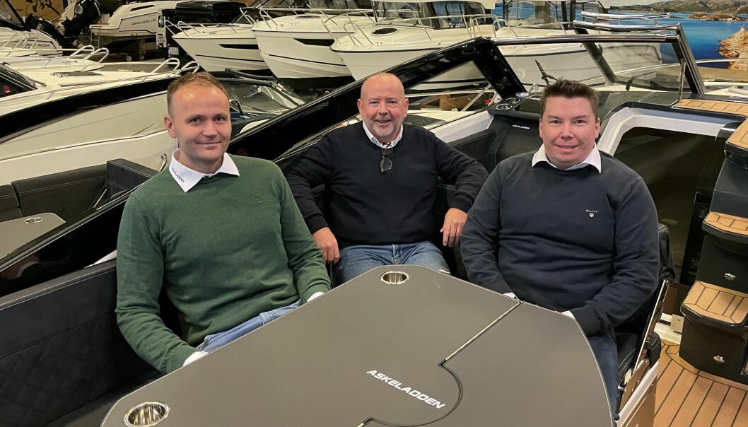 ASKELADDENS LEADERTEAM: Torry D. Haugland, Henrik Askvik og Jonathan Dyrstad. Foto: Askeladden Boats.