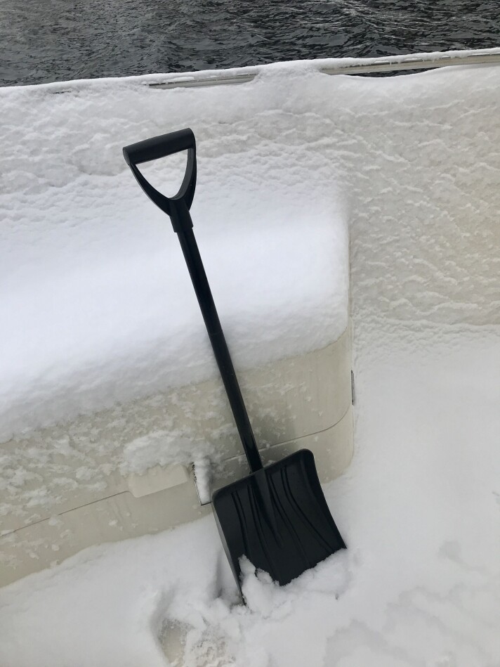BØR FJERNES: Manglende tilsyn og fjerning av snø kan føre til avkortning av skadeoppgjør. BØR FJERNES: Manglende tilsyn og fjerning av snø kan føre til avkortning av skadeoppgjør.