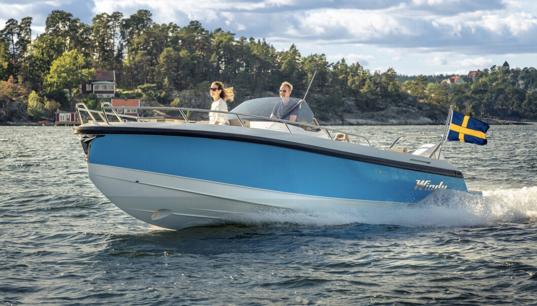 YAMAHA: Windy og Yamaha har inngått en femårig samarbeidsavtale, som blant annet innebærer at Windy SR28 CC får Yamaha-motor på hekken. YAMAHA: Windy og Yamaha har inngått en femårig samarbeidsavtale, som blant annet innebærer at Windy SR28 CC får Yamaha-motor på hekken.