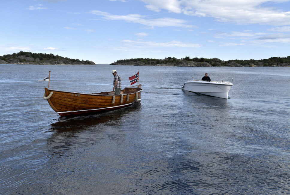DUELL: I Båtmagasinet-TV kan du blant annet se duellen mellom en gammel snekke og en moderne elbåt.