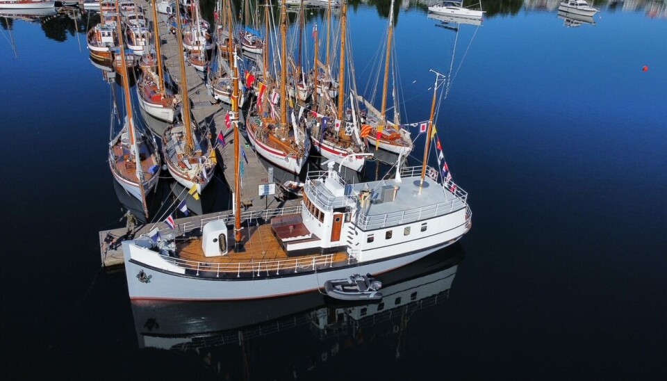 M/K UTVÆR: Kutteren som ble bygget for Fyr og merkestellet i 1931 er et unikt stykke kystkultur i privat eie. M/K UTVÆR: Kutteren som ble bygget for Fyr og merkestellet i 1931 er et unikt stykke kystkultur i privat eie.