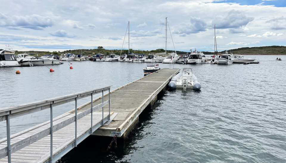 GJESTEHAVN: Lengst vest i gjestehavnen er det store båtplasser med utriggere. Dagsturistene kan fortøye langs brygga innerst mot land. GJESTEHAVN: Lengst vest i gjestehavnen er det store båtplasser med utriggere. Dagsturistene kan fortøye langs brygga innerst mot land.