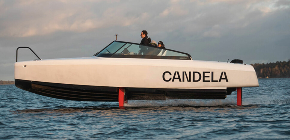 PREMIERE: Den nye Candela C-8, en eldreven, foilende båt med overnattingsmulighet, har verdenspremiere i Helsingfors til helgen.