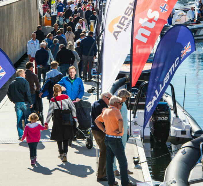 FAGLIG PÅFYLL: Bransjefolk har liten tid til hverandre når det koker som mest på båtutstillingene. Derfor vil Norboat skape en egen arena for faglig dypdykk og sosialt samvær. Foto: Norboat. FAGLIG PÅFYLL: Bransjefolk har liten tid til hverandre når det koker som mest på båtutstillingene. Derfor vil Norboat skape en egen arena for faglig dypdykk og sosialt samvær. Foto: Norboat.
