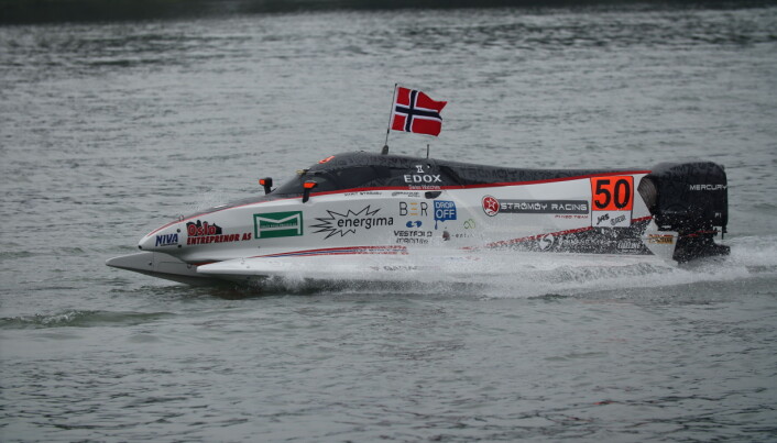 MARIT STRØMØY: Her er Sandefjordstjernen Marit Strømøy under paraderunden få minutter før ulykken. Foto: RacingFabrikken. MARIT STRØMØY: Her er Sandefjordstjernen Marit Strømøy under paraderunden få minutter før ulykken. Foto: RacingFabrikken.