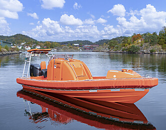Tester norsk, eldrevet redningsbåt