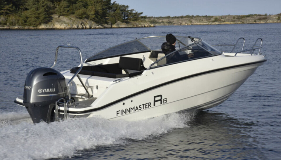 VELDISPONERT: Finnmaster R6 er en klassisk bowrider. VELDISPONERT: Finnmaster R6 er en klassisk bowrider.