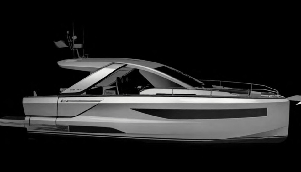 LILLESØSTER: Jeanneau DB/37 er stort sett en mer kompakt utgave av DB/43 som ble lansert i Cannes i fjor høst.