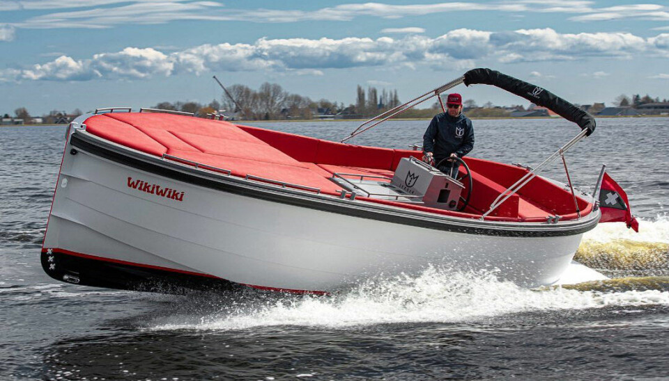 ANNERLEDERS: Lekker Damsko 750 er godkjent for 24 personer i skjermede farvann.