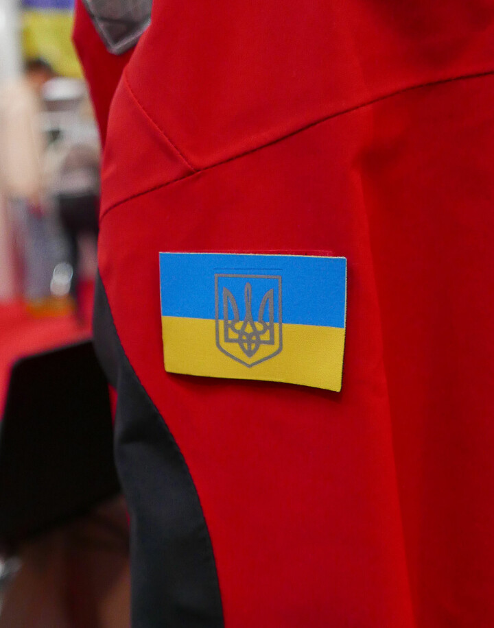 INGEN TVIL: Tydelige ukrainske symboler viser hvor disse klærne er produsert.