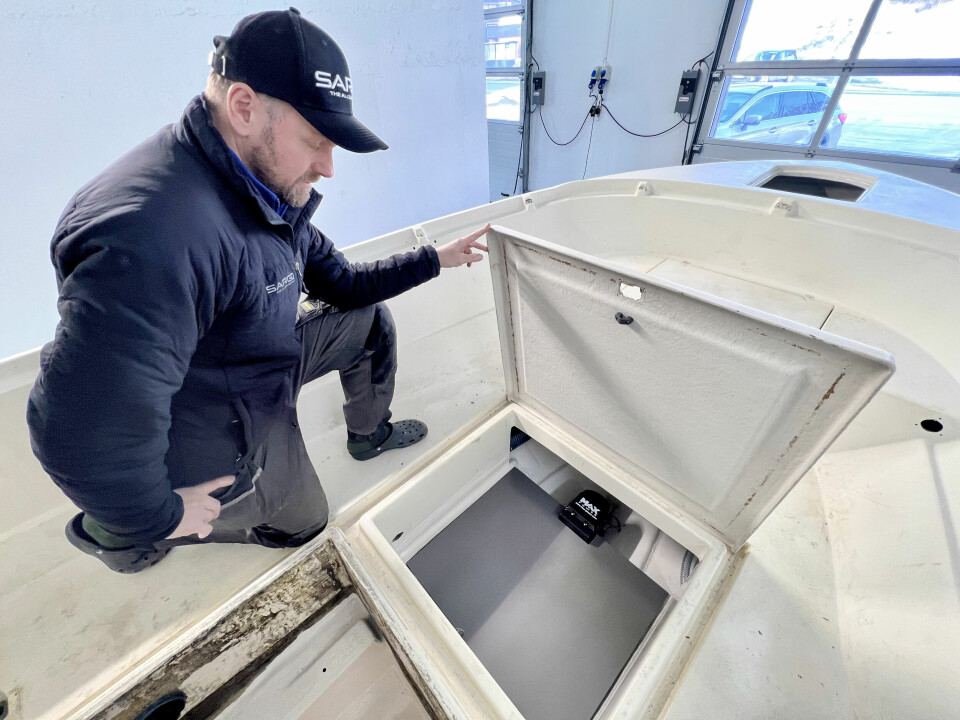 THRUSTER: Ny baugpropell er installert i båten og på dekket skal det monteres spyling og teinehaler.