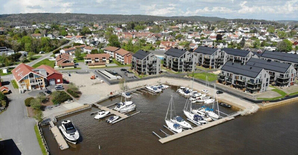 Nimbus tar kontroll over begge sider av fjorden