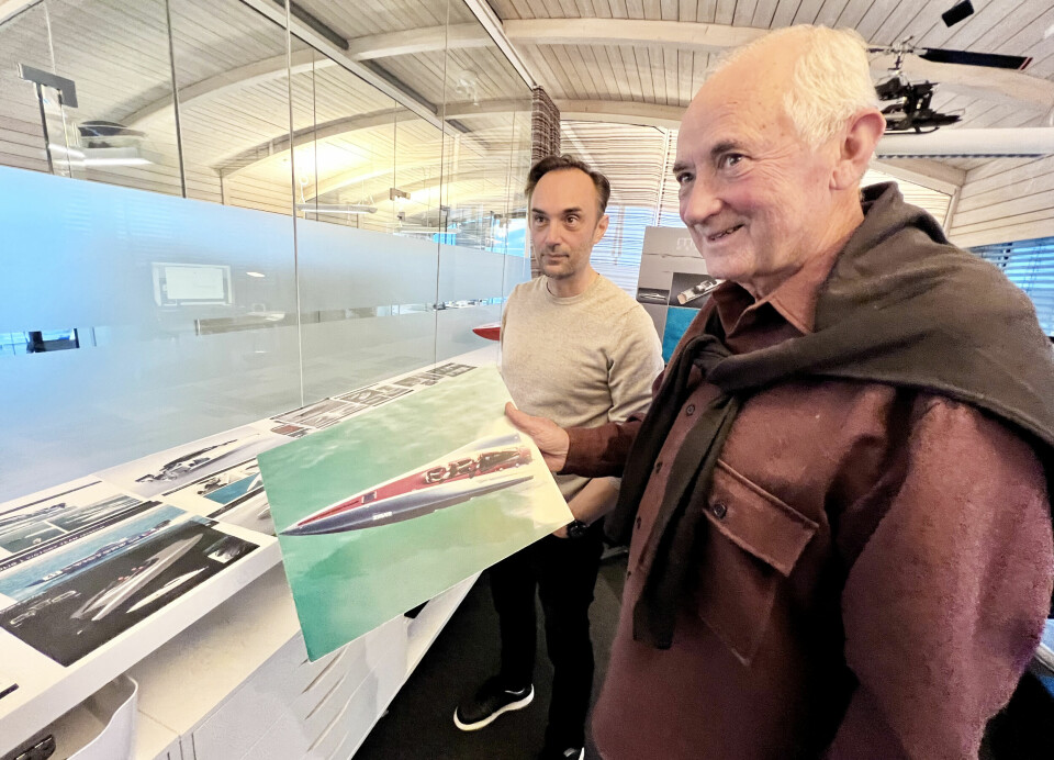 FAR OG SØNN: Ocke Mannerfelt har drevet Mannerfelt Design Team i kompaniskap med sønnen Ted siden 2006. Et stort antall verdensrekorder i båtracing er blant Ockes meritter som båtdesigner.