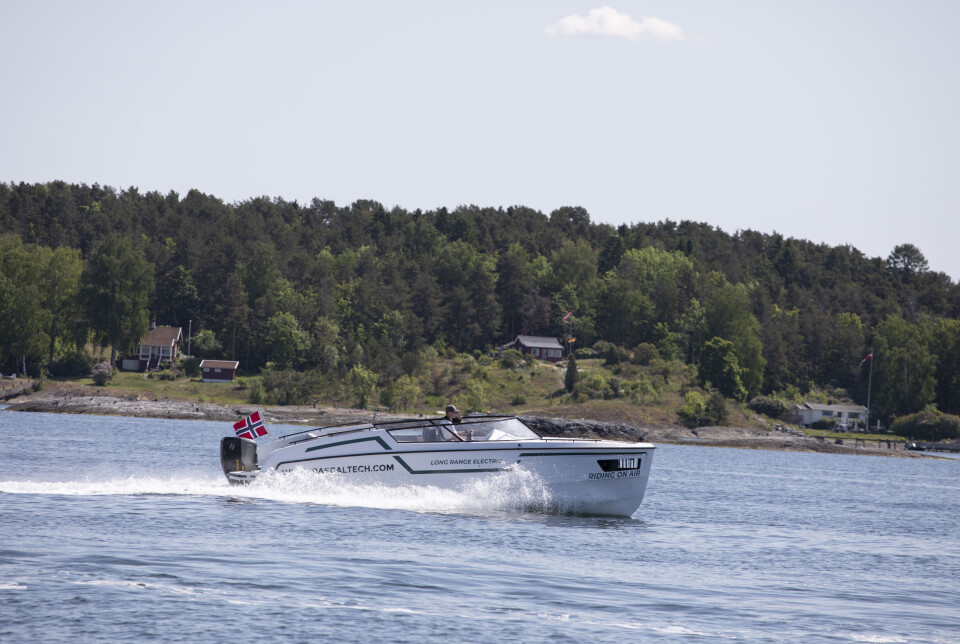 Pascal Technologies har utviklet drivstofføkonomisk skrog med luftputeteknologi. Testing i Oslofjorden sommeren 2023.