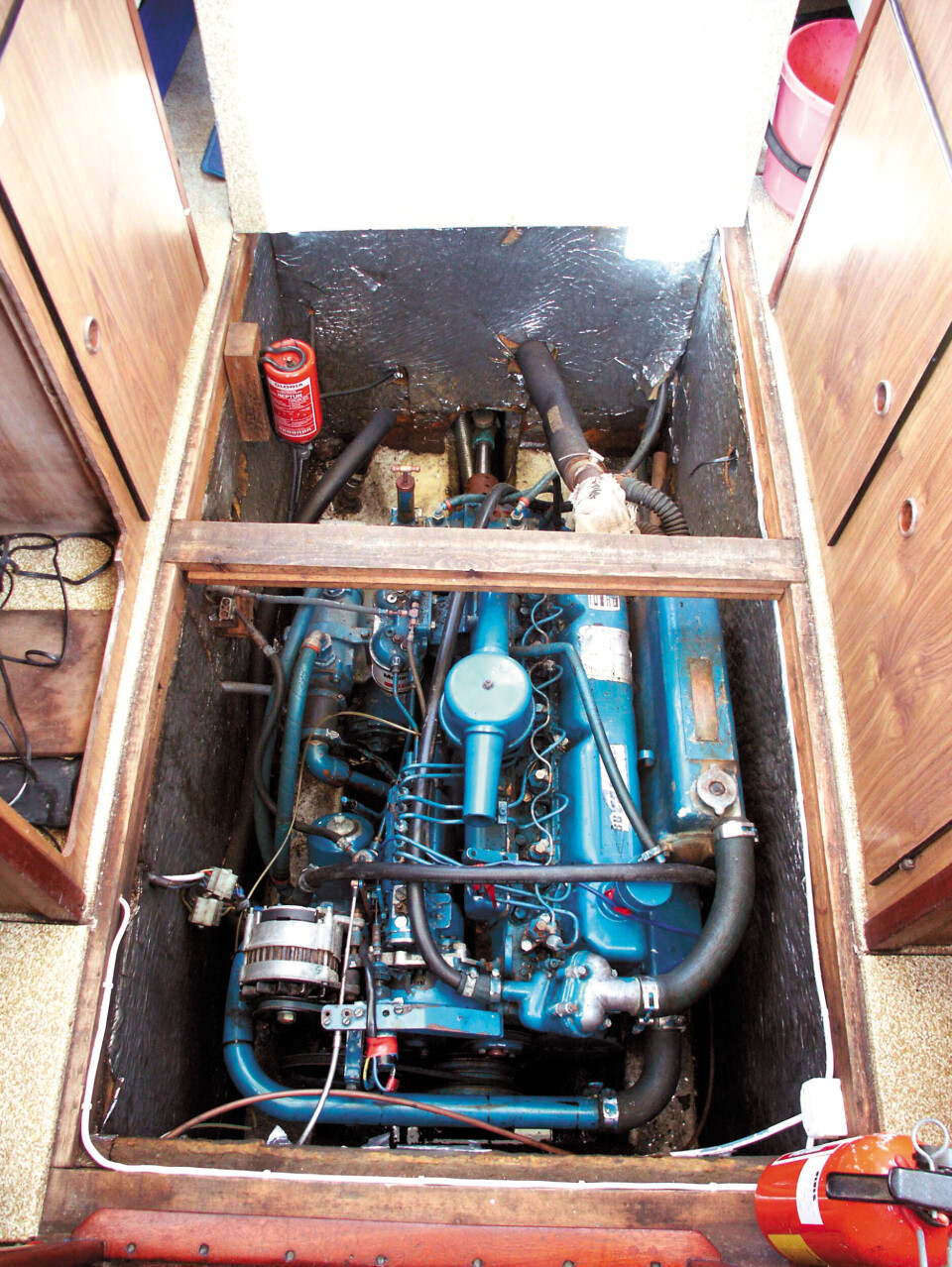 Akseptabel tilkomst til motoren.