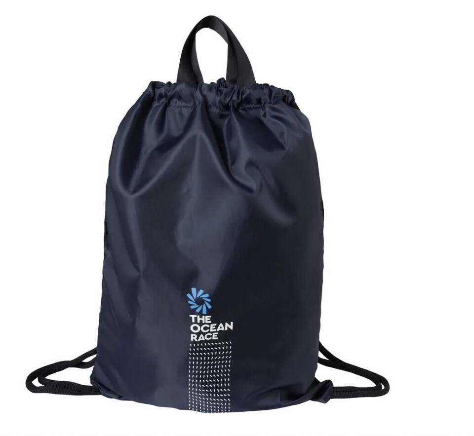 Gymsekk som er enkel å stuve bort om bord, og praktisk for å ta med badetøy og lignende på land, er nedsatt til 175 kroner fra 249 kroner. Gymsekk som er enkel å stuve bort om bord, og Helly Helly Hansen gymsekk er praktisk for å ta med badetøy og lignende på land, er nedsatt til 175 kroner fra 249 kroner.