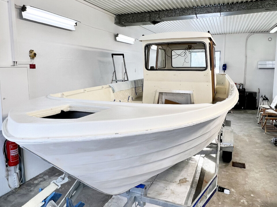 Les om oppgradering av 26 år gammel Minor 6400 i Båtmagasinet!