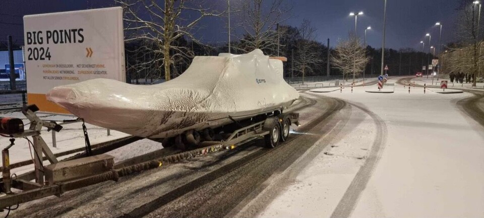 LANDEVEIEN: Den norske nyheten CITO klarte seg bra på tilhengeren bak en bil på snøføyka fra Fredrikstad til Düsseldorf og er klar for Boot. Foto: Privat.