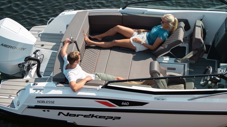 Noblesse 660 er som skapt for avslappende stunder i solen. Noblesse 660 er som skapt for avslappende stunder i solen.