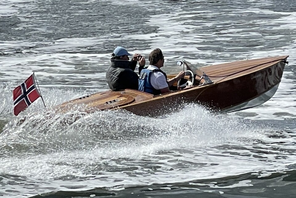 MOTORBÅTSHOW: Roar Berge kvitterte med motorbåtshow i Vollen.