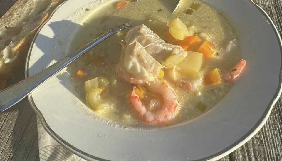 VERDENS BESTE fiskesuppe på Hakallestranda. VERDENS BESTE fiskesuppe på Hakallestranda.