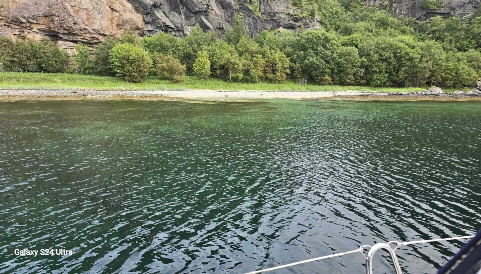 ER DET MULIG? Fra det ene paradiset til det andre. Her ville vi komme til å være alene. ER DET MULIG? Fra det ene paradiset til det andre. Her ville vi komme til å være alene.