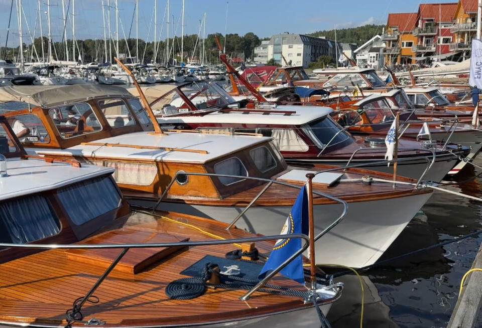 FURUHOLMENKLUBBEN hadde satt hverandre i stevne i Son. FURUHOLMENKLUBBEN hadde satt hverandre i stevne i Son.