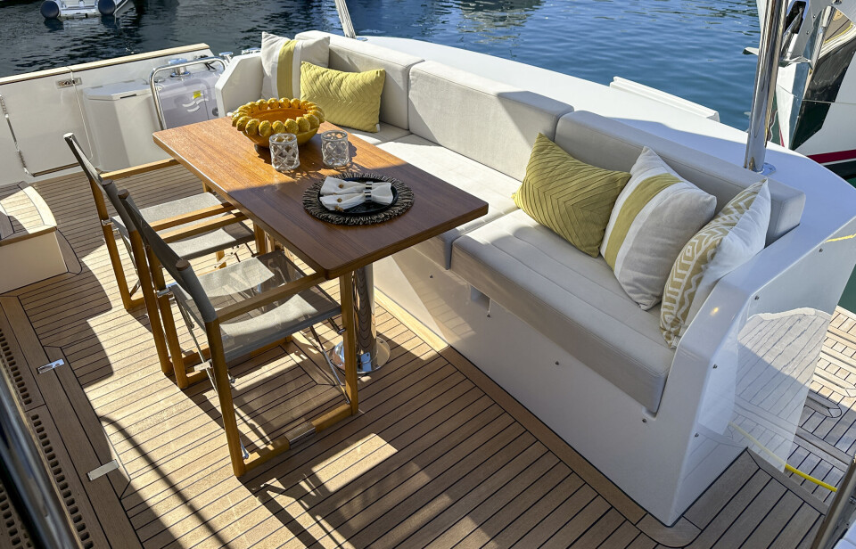 TRADISJONELL: Salong akter er ett av tre alternativer.