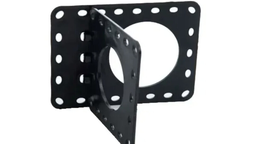 Fluktåpningen må være på minst 60 mm i hummerteiner.