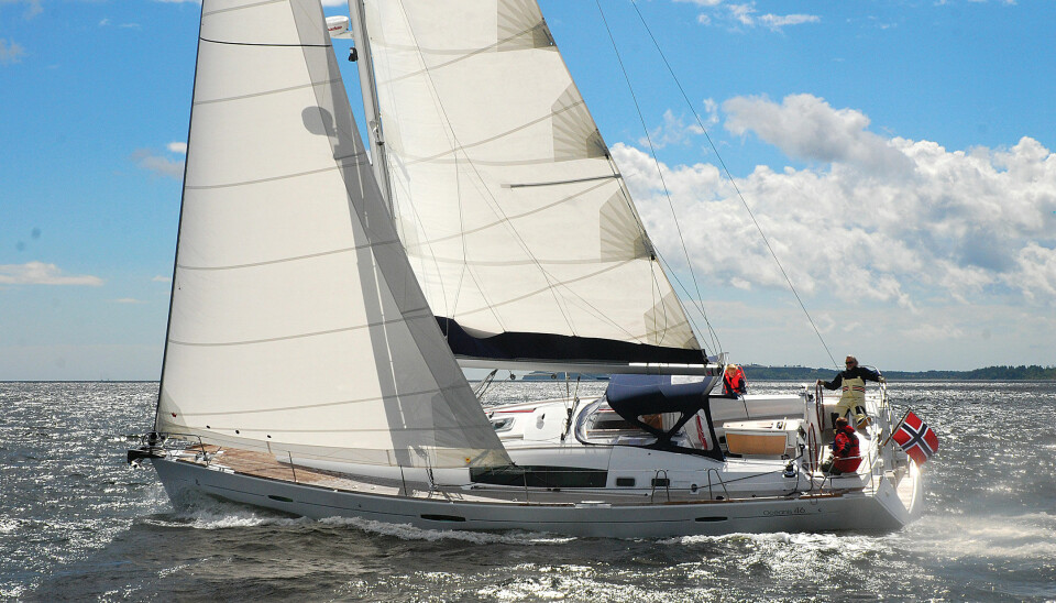 Seiler Bra: den siste generasjonen Oceanis har fått gode seilegenskaper. Båten har også linjer som faller i smak.
