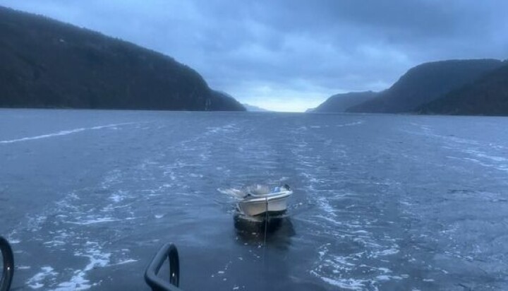 RS «Erling Skjalgsson» ble kalt ut da en fritidsbåt med seks tyske turister om bord kantret i Fedafjorden i Flekkefjord kommune i oktober. En person omkom.