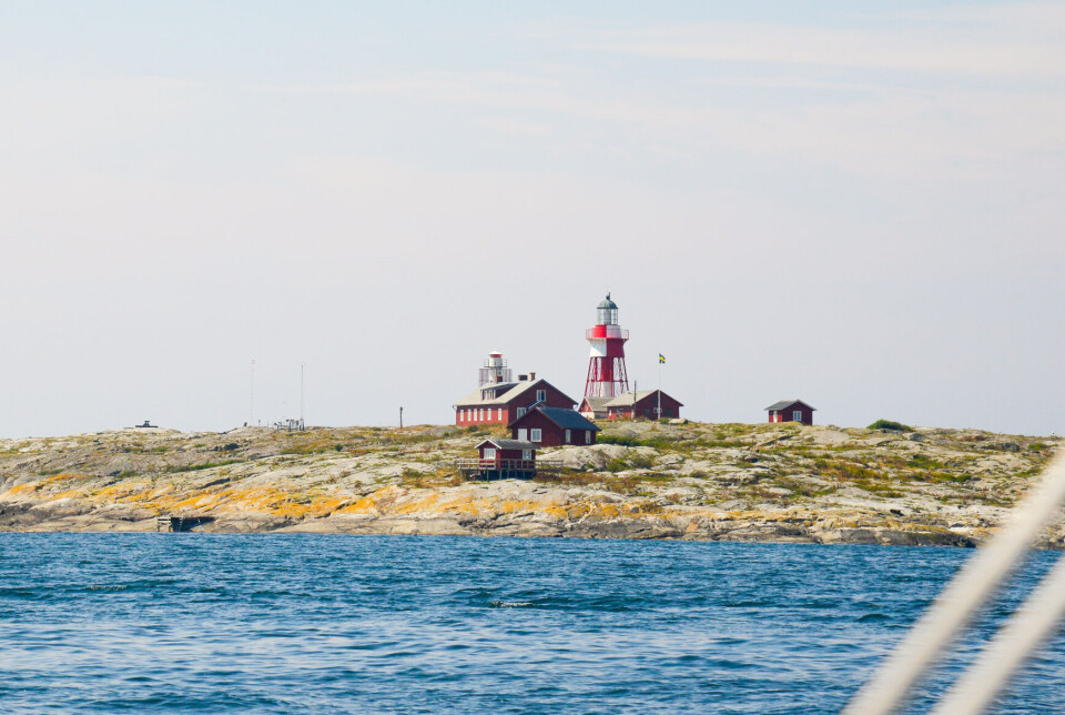 MÅSESKÄR FYR: Utenfor Käringöen er et av mange hundre fyr som nå skal rustes opp. Investeringen anses som investering i beredskap. MÅSESKÄR FYR: Utenfor Käringöen er et av mange hundre fyr som nå skal rustes opp. Investeringen anses som investering i beredskap.