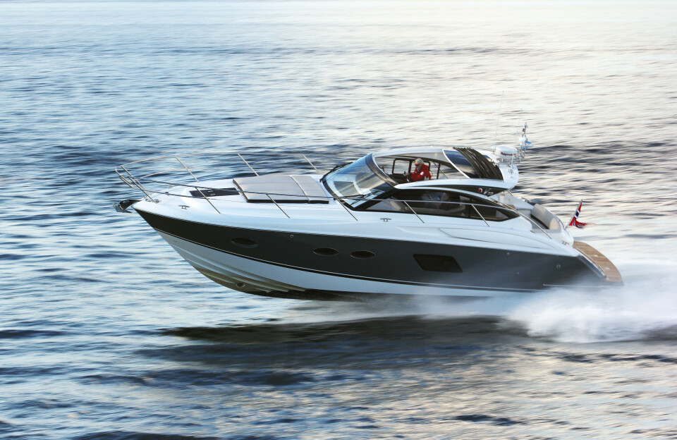 PRINCESS V39: Er en av mange tusentalls båter i Plymouth, England. Nå skal omkring 250 årsverk ved fabrikken kuttes. PRINCESS V39: Er en av mange tusentalls båter i Plymouth, England. Nå skal omkring 250 årsverk ved fabrikken kuttes.