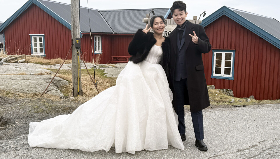 Å: Dette brudeparet fra Taiwan hadde reist helt til Å ytterst i Lofoten for å gifte seg.