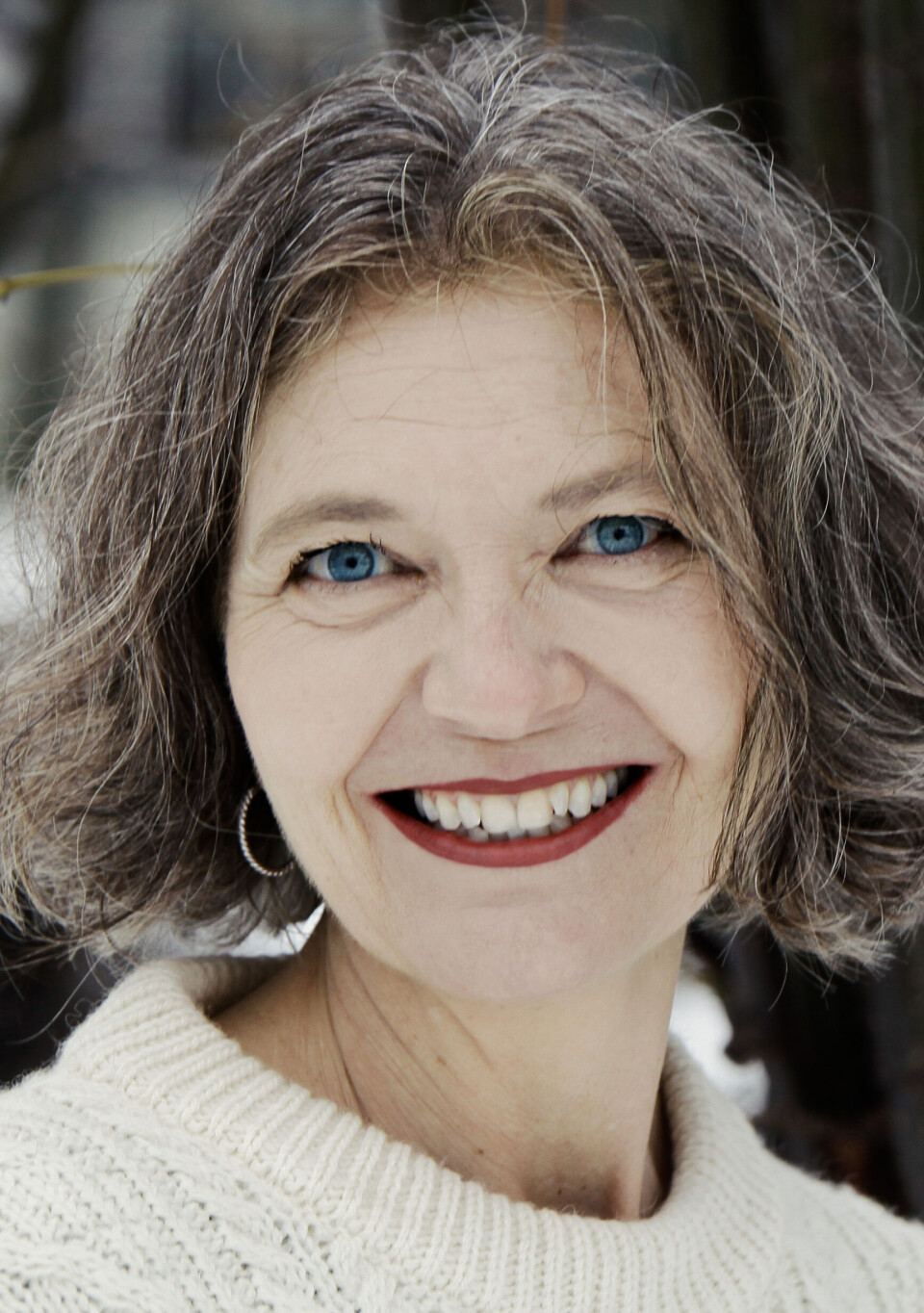 Kirsti MacDonald Jareg (f. 1966) er psykolog med tilleggsbakrunn fra sosialantropologi. Hun har også forfattet en rekke reiseskildringer. Kirsti MacDonald Jareg (f. 1966) er psykolog med tilleggsbakrunn fra sosialantropologi. Hun har også forfattet en rekke reiseskildringer. Jareg er halvt skotsk-keltisk og halvt norsk, og slekten på den skotske siden kommer fra de gælisktalende områdene i høylandet og Hebridene.