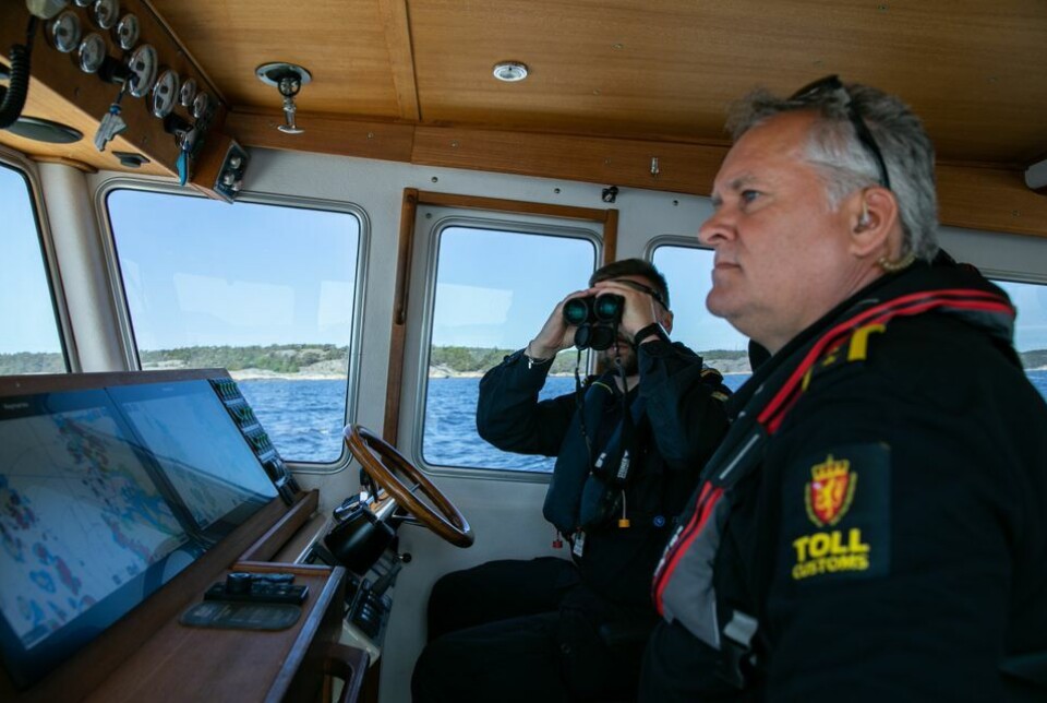 KONTROLLER: For å møte lystbåttrafikken, trapper Tolletaten derfor opp sin tilstedeværelse og kontrollvirksomhet på sjøen i pinsen.