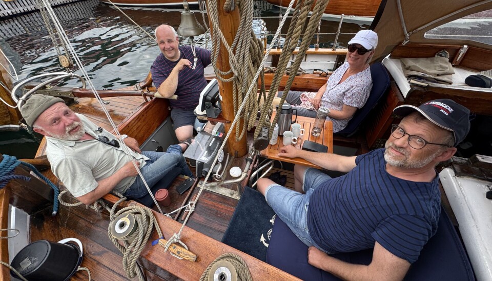 ÅTTENDE GANG: Fra venstre Nils Sortland, Lars , Ingunn og Jon Magne Sørensen. For åttende gang er ekteparet Sørensen på trebåtfestivalen i Norheimsund .