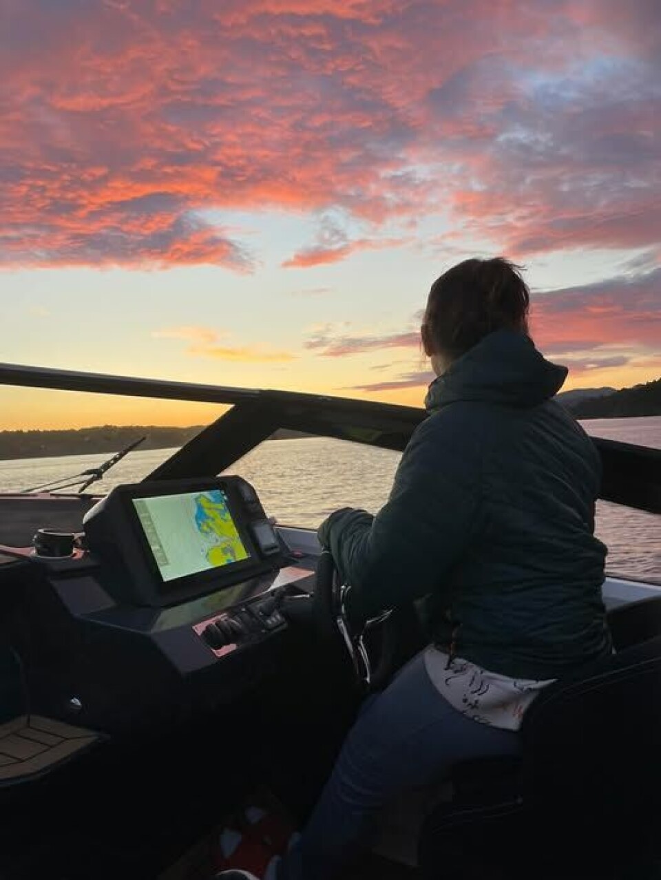 Solnedgang i båt Solnedgang i båt