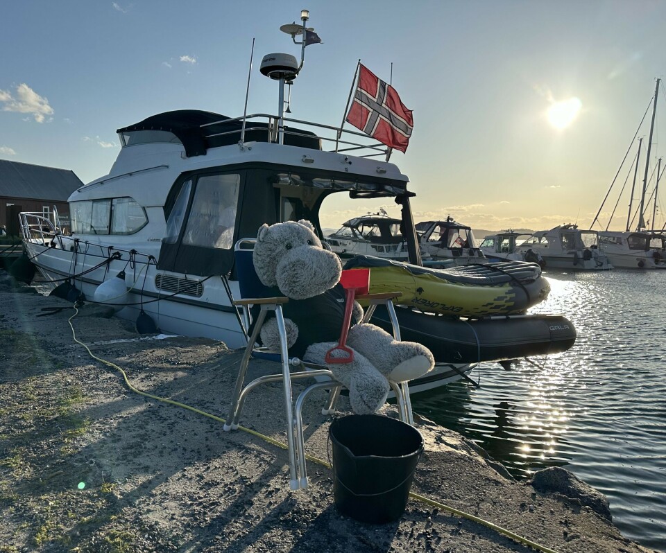 SOMMERFERIE: Vel fremme i havn nyter Blid livet i campingstolen.