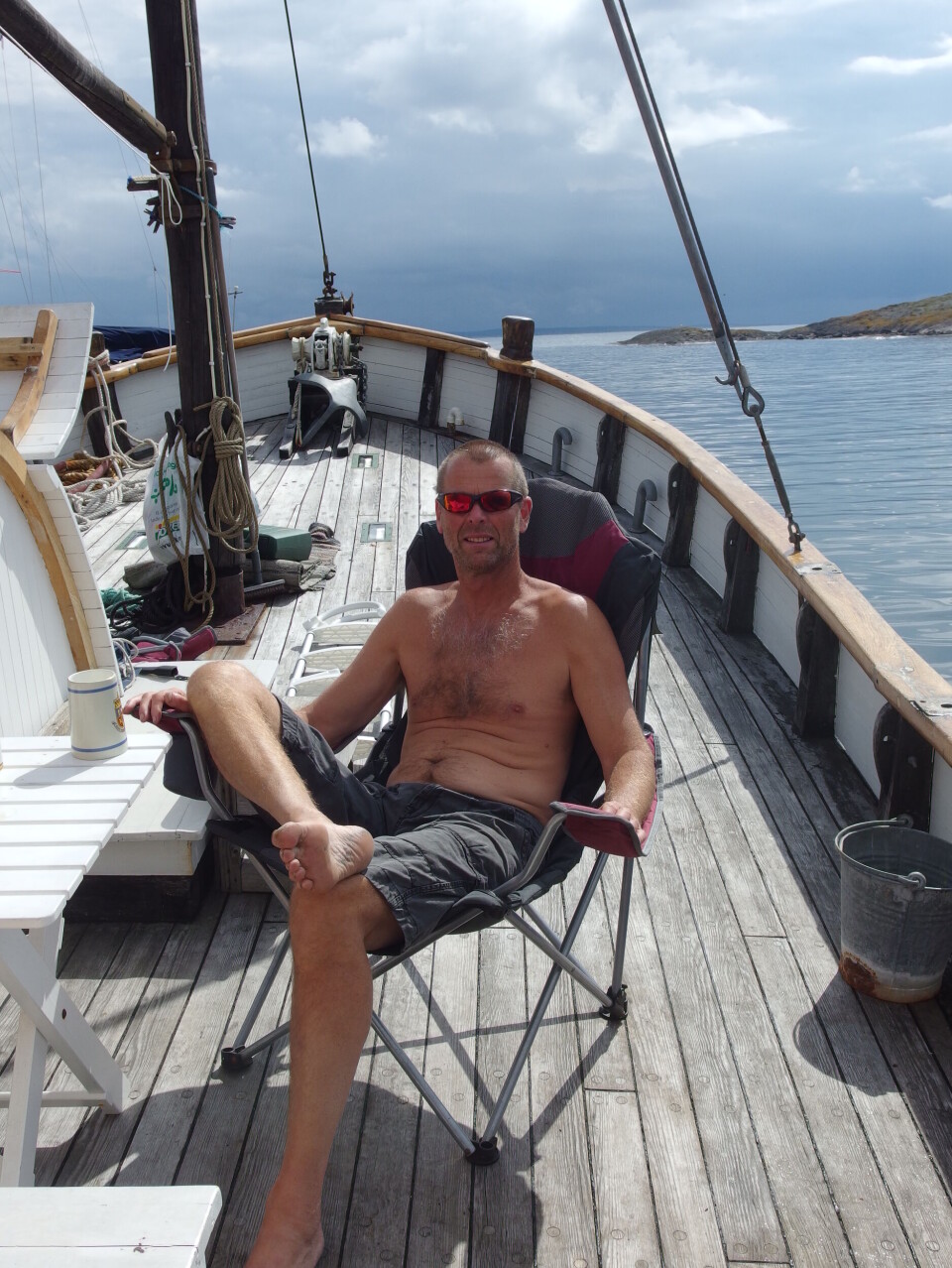 SNAKK: Det er et poeng å snakke sammen, sier Knud Boye om oppførsel i havn. SNAKK: Det er et poeng å snakke sammen, sier Knud Boye om oppførsel i havn.