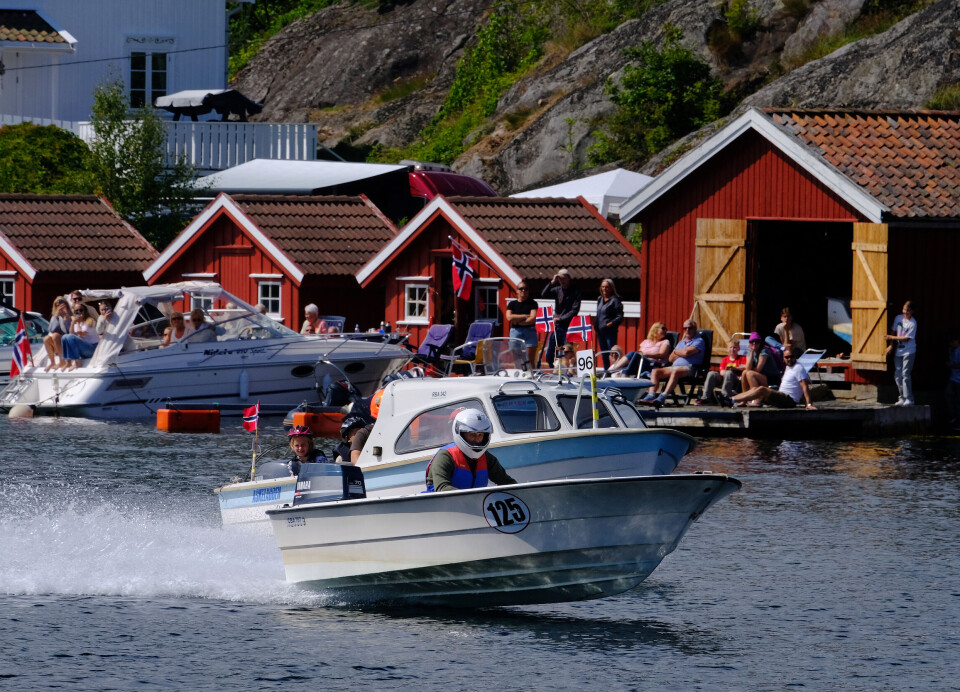 Folkefest og 3000 besøkende