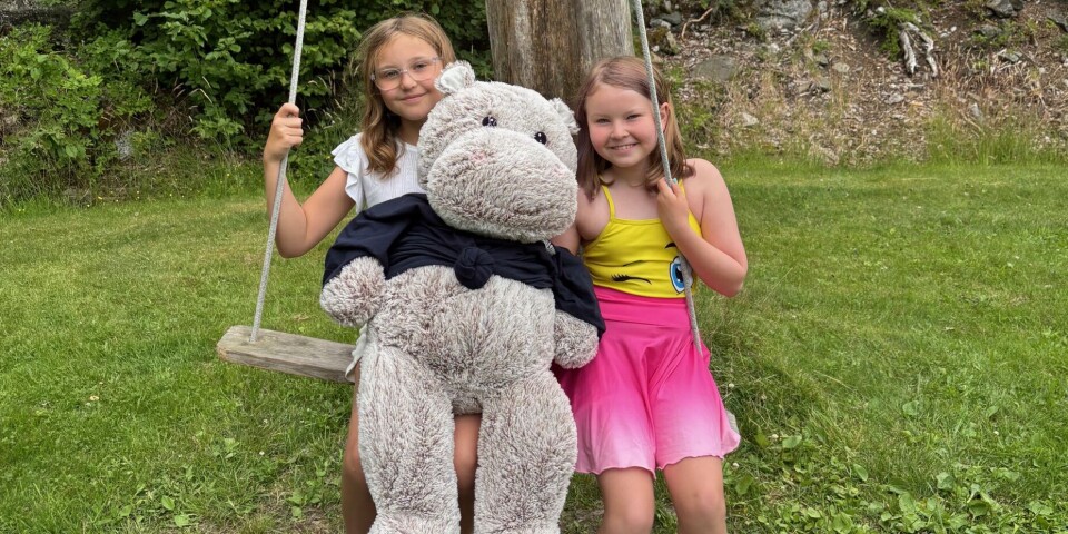 ANDERSEN: Familien Andersen tok med seg vår kjære maskot Blid på lekeplassen, før bamsen loffet videre. Nå er vi spente på hvor hun er på vei!