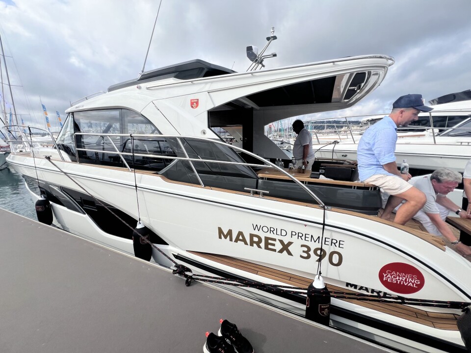 FØRSTE: Marex 390 hadde verdenspremiere i Cannes 2025, og er nominert til European Powerboat of the Year i konkurranse med Windy SR40. FØRSTE: Marex 390 har verdenspremiere i Cannes.
