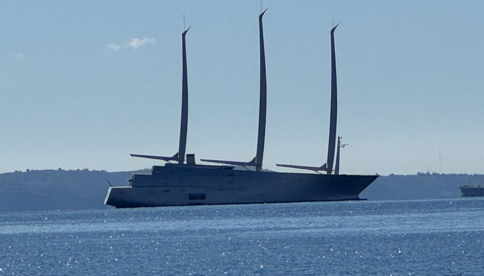 Beslaglagt oligark-yacht til seks milliarder