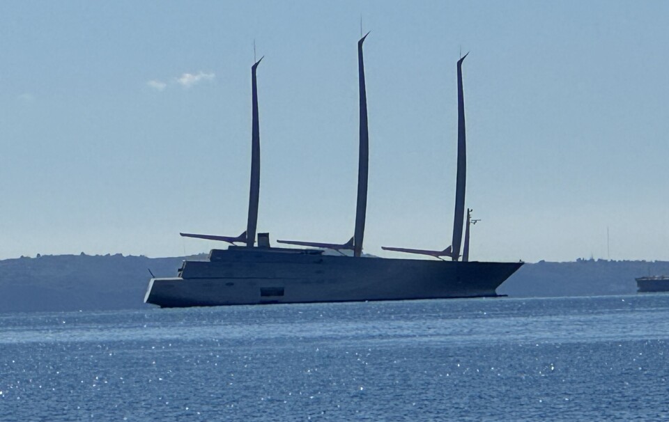 Beslaglagt oligark-yacht til seks milliarder