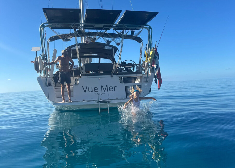 Vaiere bak båten for å skremme spekkhoggere