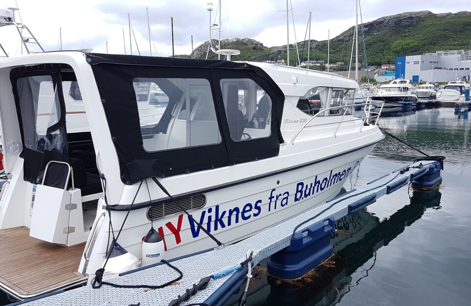 Blodrødt for båtimportørene