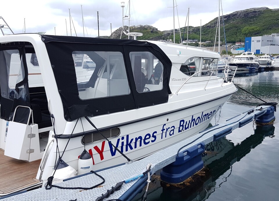 Blodrødt for båtimportørene